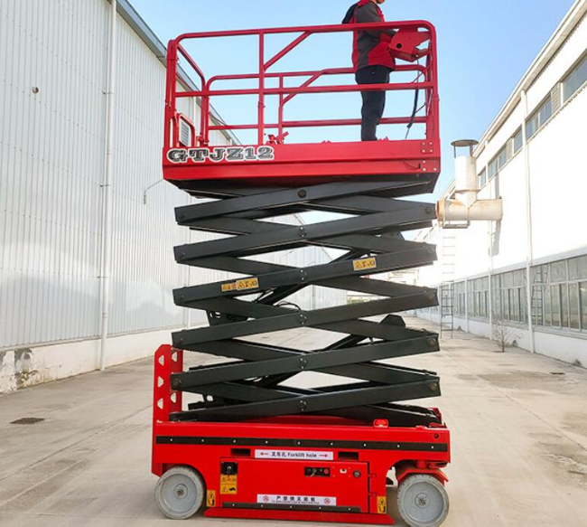 桦南自行走移动式升降机